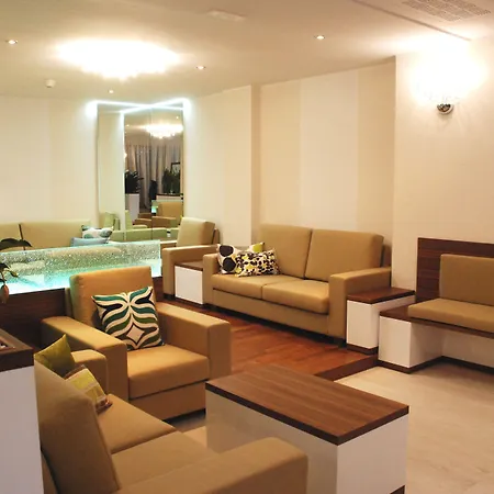 Hotel Baya - in centro, sul mare-2