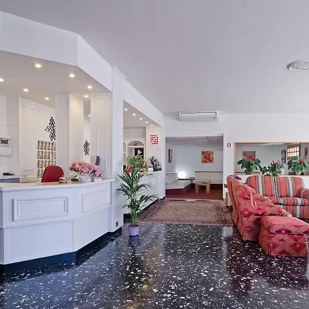 Hotel Ariston Montecarlo-2