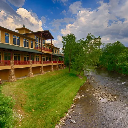 Riverstone Condo Resort & Spa-3