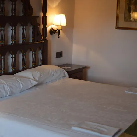 Parador De Gredos-2