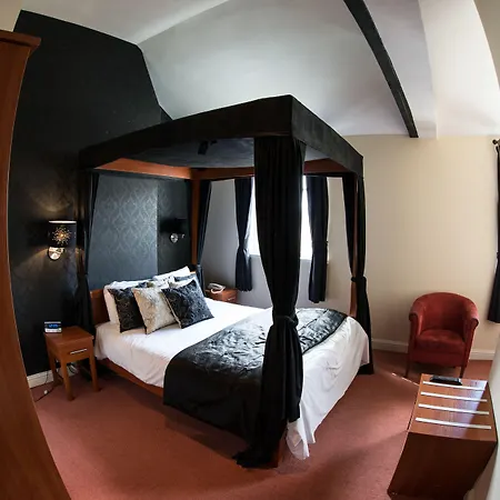 Thomas James Hotel-2