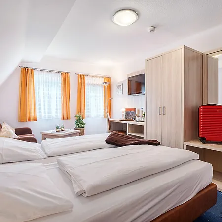 Hotel Rappen Rothenburg Ob Der Tauber-3