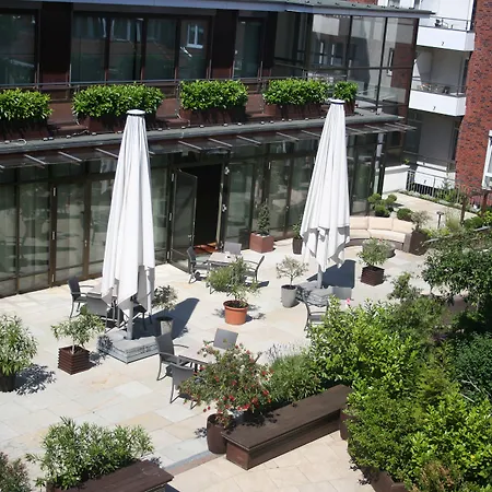 Hotel Hanseatischer Hof-3