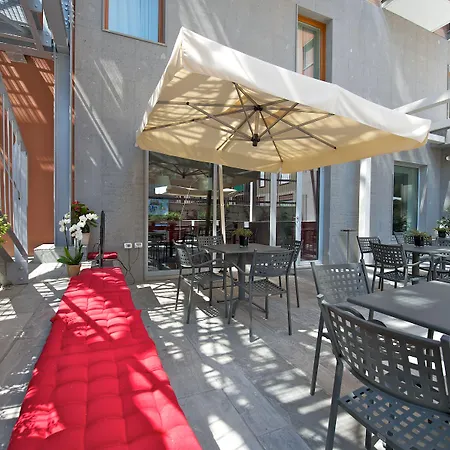 Hotel Mercure Milano Solari-2