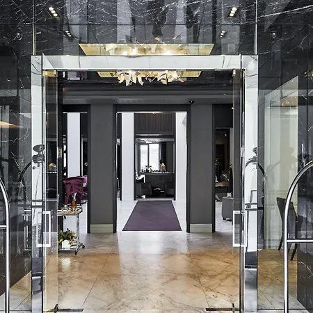 Queen Victoria Hotel By Newmark-3
