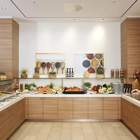 H4 Hotel Berlin Alexanderplatz-3