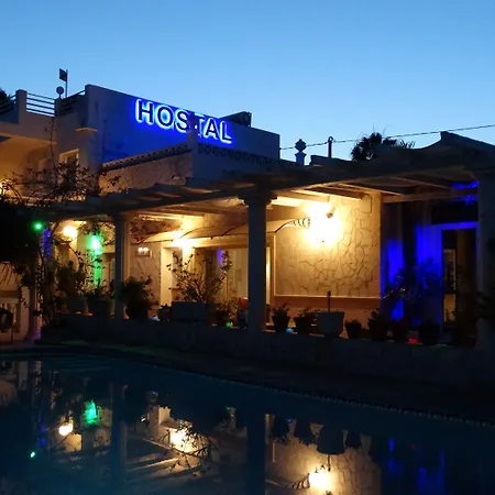 Hostal Residencial La Paloma-3