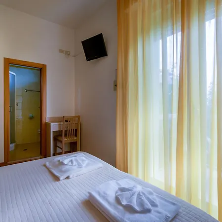 Hotel Stresa-3