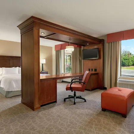 Hampton Inn & Suites Charles Town-2