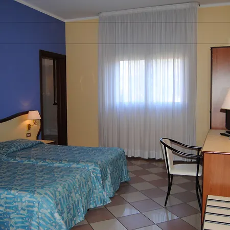 Hotel La Fenice-3