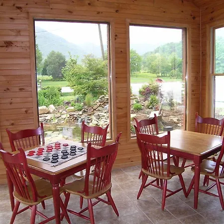 Jonathan Creek Inn-2