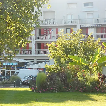 Brit Hotel Hermitage-2
