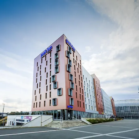 Park Inn By Radisson Lille Grand Stade-3
