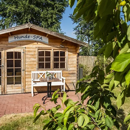 Hotel Pharisäerhof - DAS Hundehotel auf Nordstrand mit Restaurant und Café-2