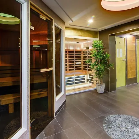 Hotel Residenz Waldkrone Kühlungsborn-2