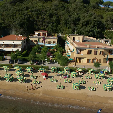 Hotel Le Acacie-3