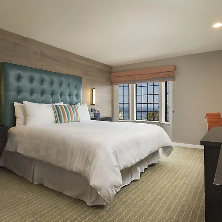 Wave Street Inn-3