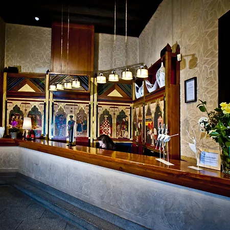 Hotel Condes de Castilla-3