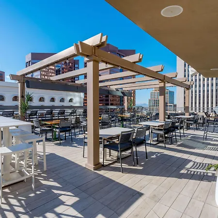 Hilton Garden Inn Phoenix Downtown-3