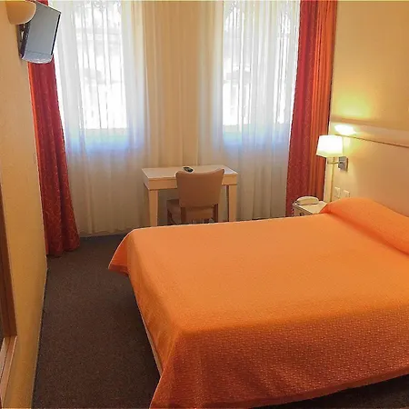 Hotel Elysée-3