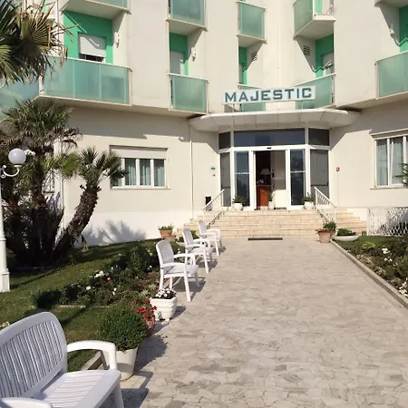 Hotel Majestic-3