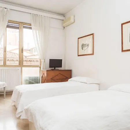 Cristina Rossi Bed&Breakfast-2