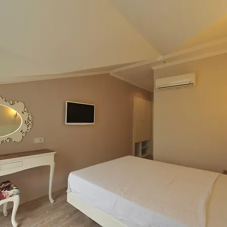 Majestic Hotel-3