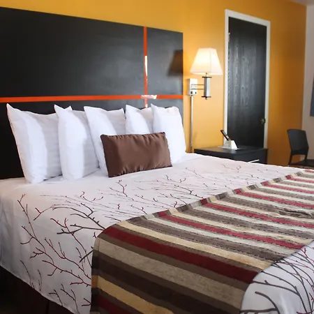 Chaparral Motor Inn-3