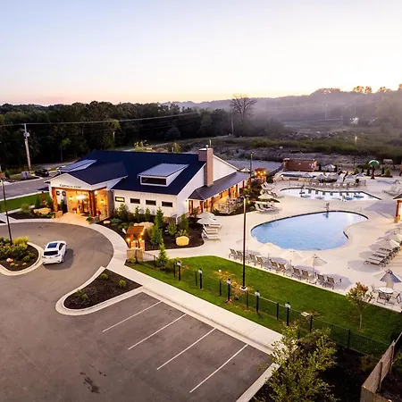 Grand Crowne Resort-3