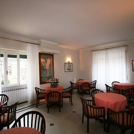 Hotel Dora-3