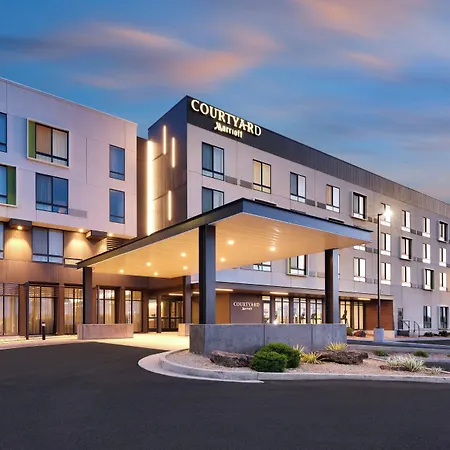 Courtyard By Marriott Cedar City-2