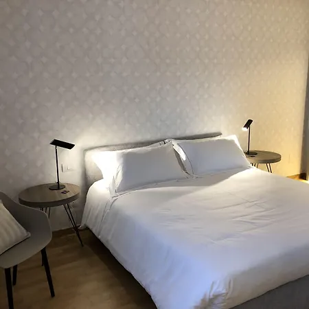 200 Rooms & Terrace-3