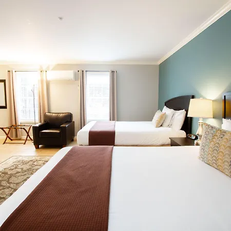 The Dahlonega Square Hotel-2