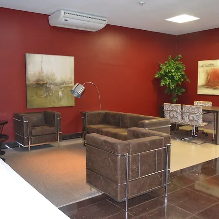 Golden Plaza Hotel By Easy Class-2