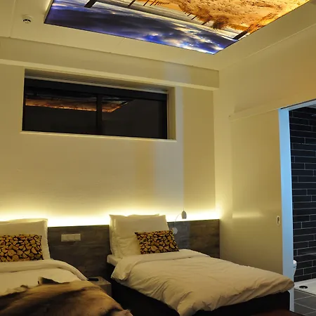 Hotel Rauw aan de Kade-2