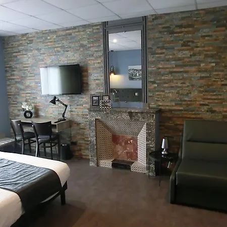Hotel Sur Le Quai-3
