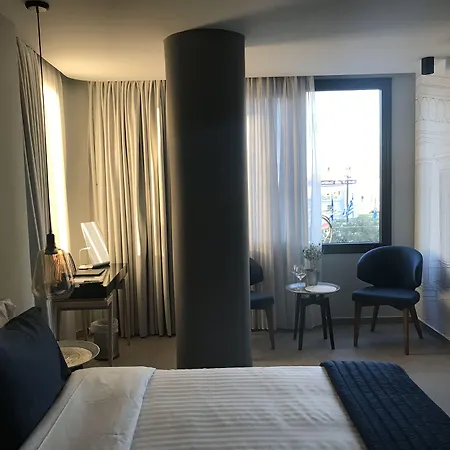 Lavris City Suites-3