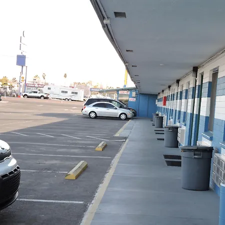 Walden Motel-3