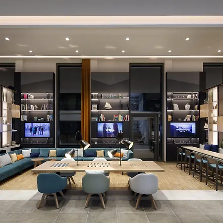 Holiday Inn - Hamburg - Hafencity By Ihg-3