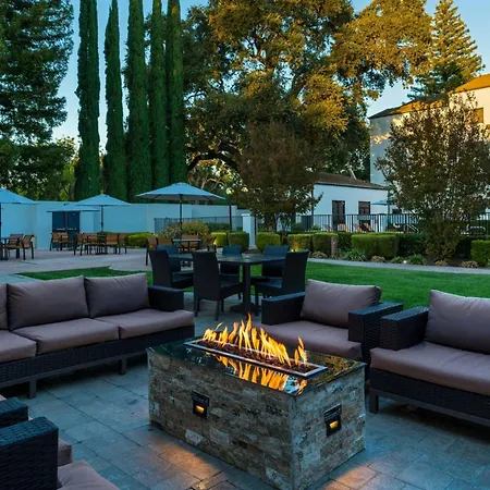 Courtyard Sacramento Airport Natomas-2