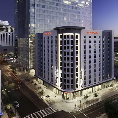 Hampton Inn & Suites Phoenix Downtown-3