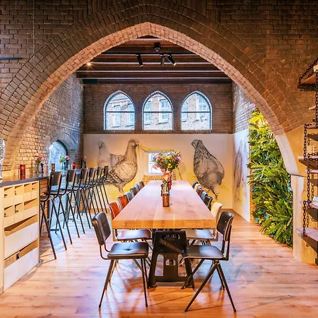 BUNK Hotel Amsterdam-3