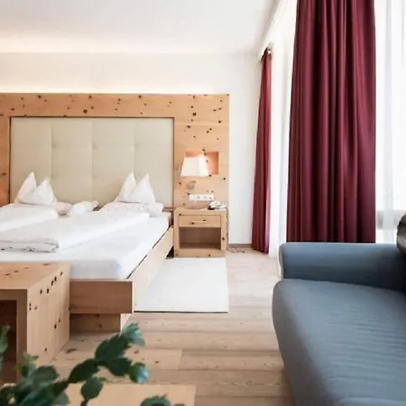 Alpine Hotel Ciasa Lara-2