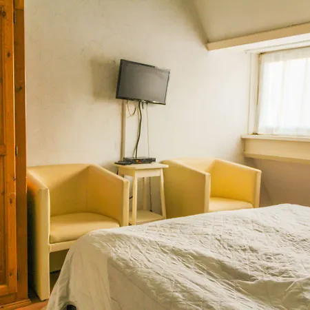 Blankebil Rooms-3