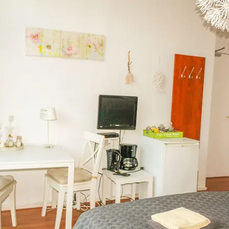 Blankebil Rooms-2