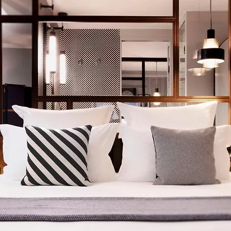 Maison ELLE Paris-2