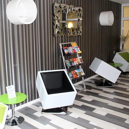 Check Inn Hotel Merseburg-3