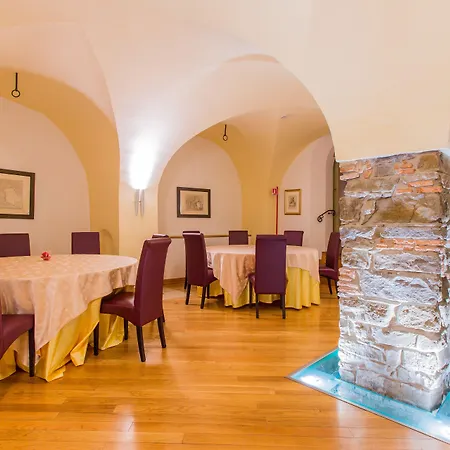 Grand Hotel Entourage - Palazzo Strassoldo-2
