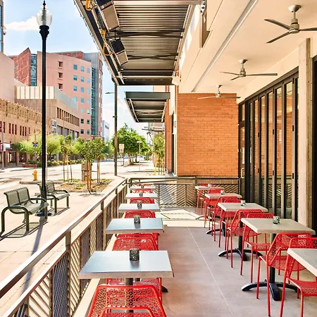 Hyatt Place Phoenix/Downtown-3