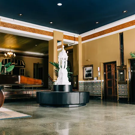 Hotel Leo-2